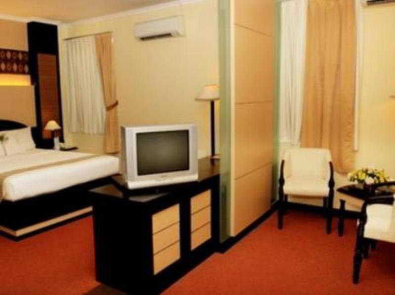 Pandanaran Hotel Semarang Ngoại thất bức ảnh