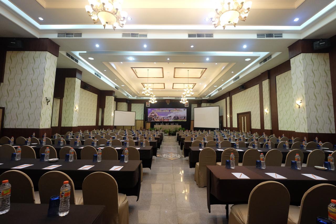 Pandanaran Hotel Semarang Ngoại thất bức ảnh