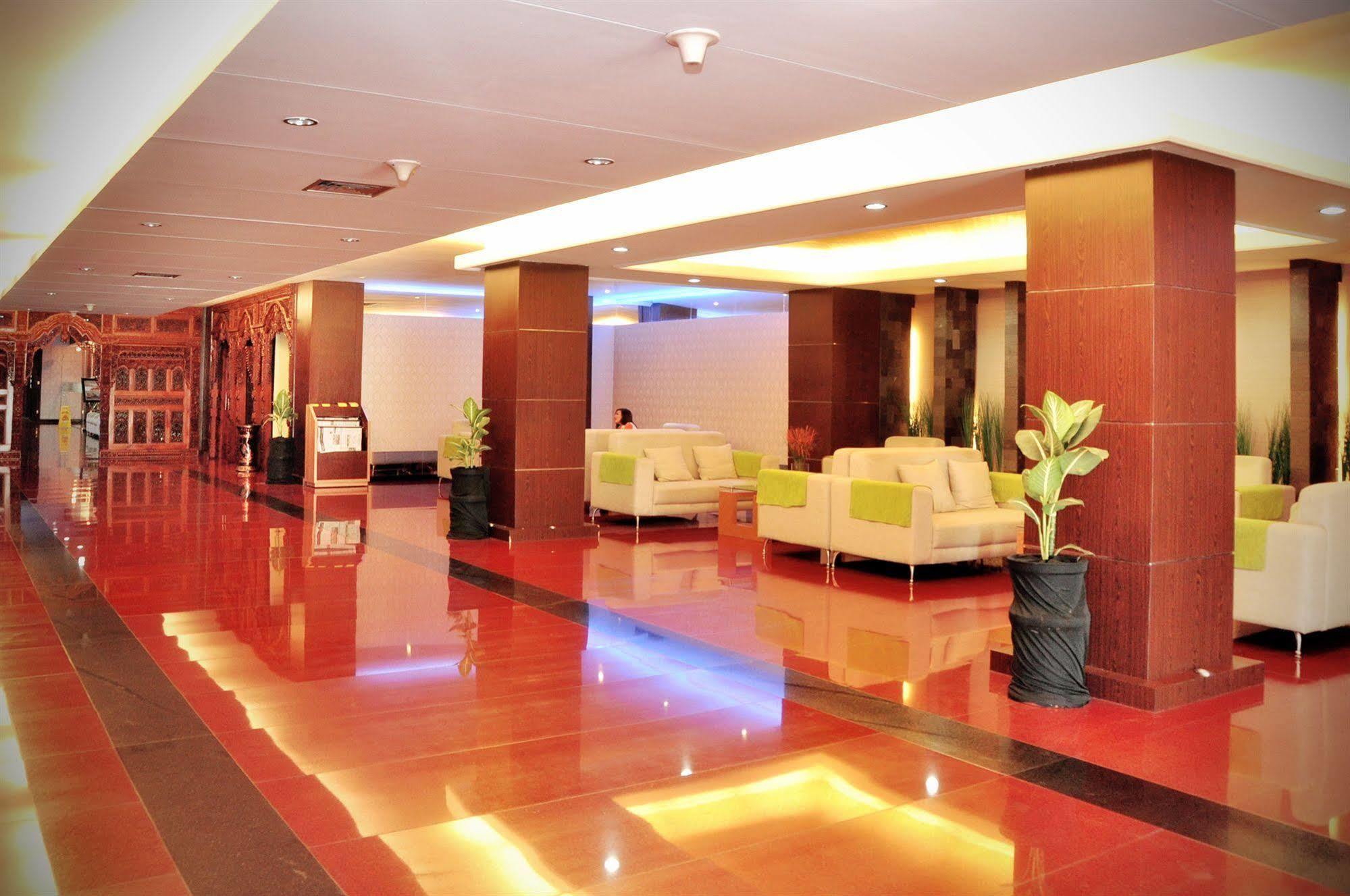 Pandanaran Hotel Semarang Ngoại thất bức ảnh
