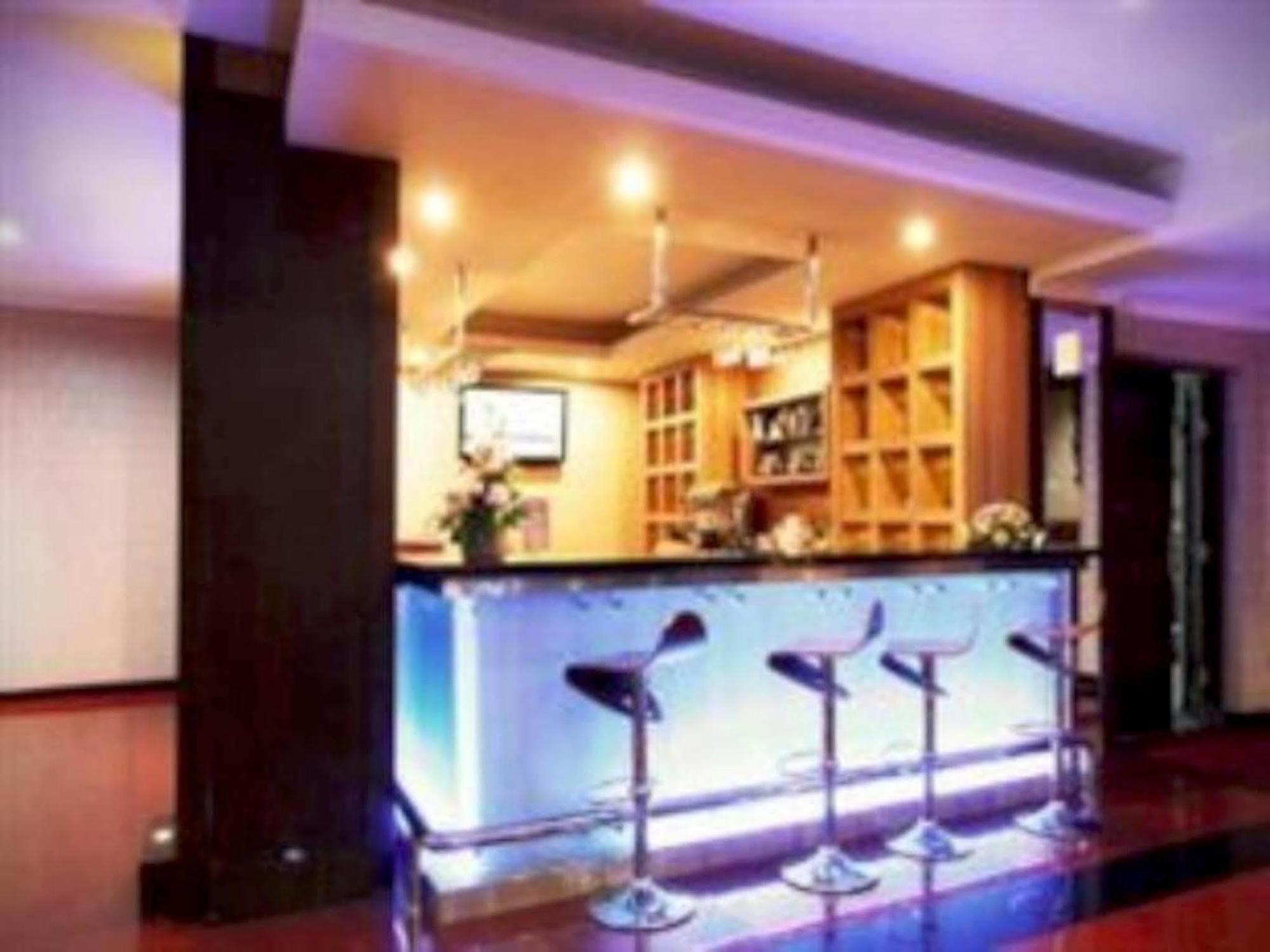 Pandanaran Hotel Semarang Ngoại thất bức ảnh