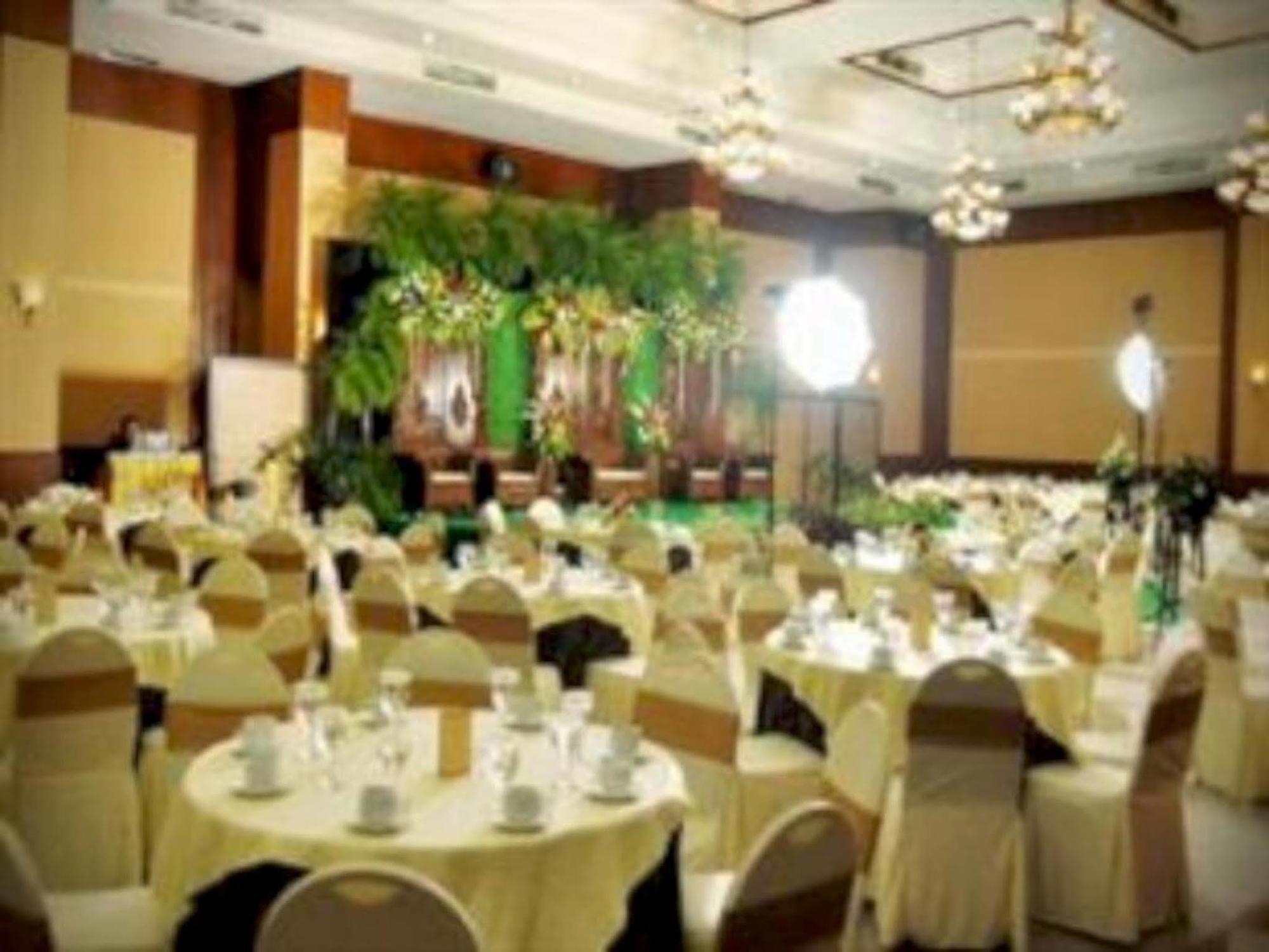 Pandanaran Hotel Semarang Ngoại thất bức ảnh