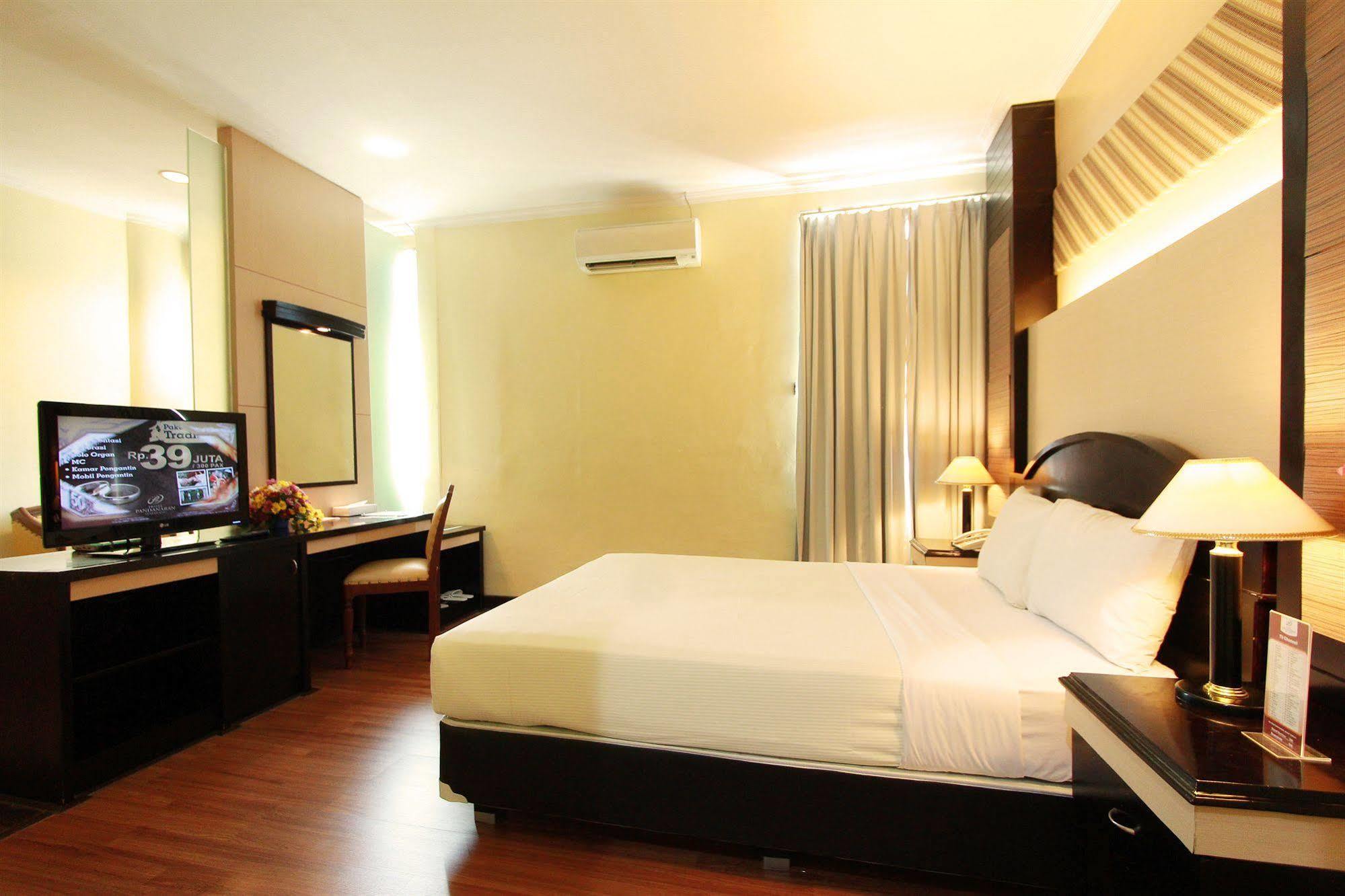 Pandanaran Hotel Semarang Ngoại thất bức ảnh